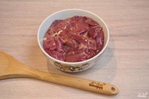 Печень куриная, отварная - фото шаг 1