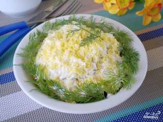 Салат с печенью куриной слоеный